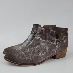 Women's Seychelles Snare Suede Pewter Silver & Brown Ankle Booties Size 9.5